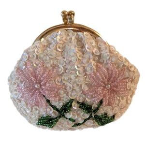 Vintage Delill Coin Purse Floral Sequence Glass Beads